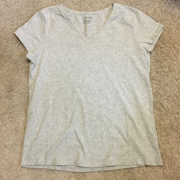 Grey Heathered Cotton V-Neck Stretch Tee - Picture 9 of 13